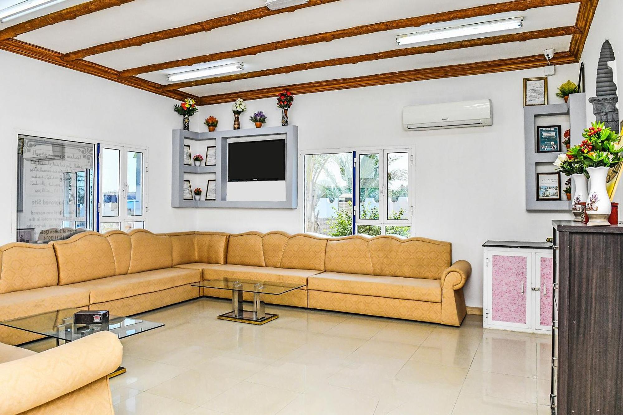 Oyo 138 Gulf Sand Motel Барка Экстерьер фото