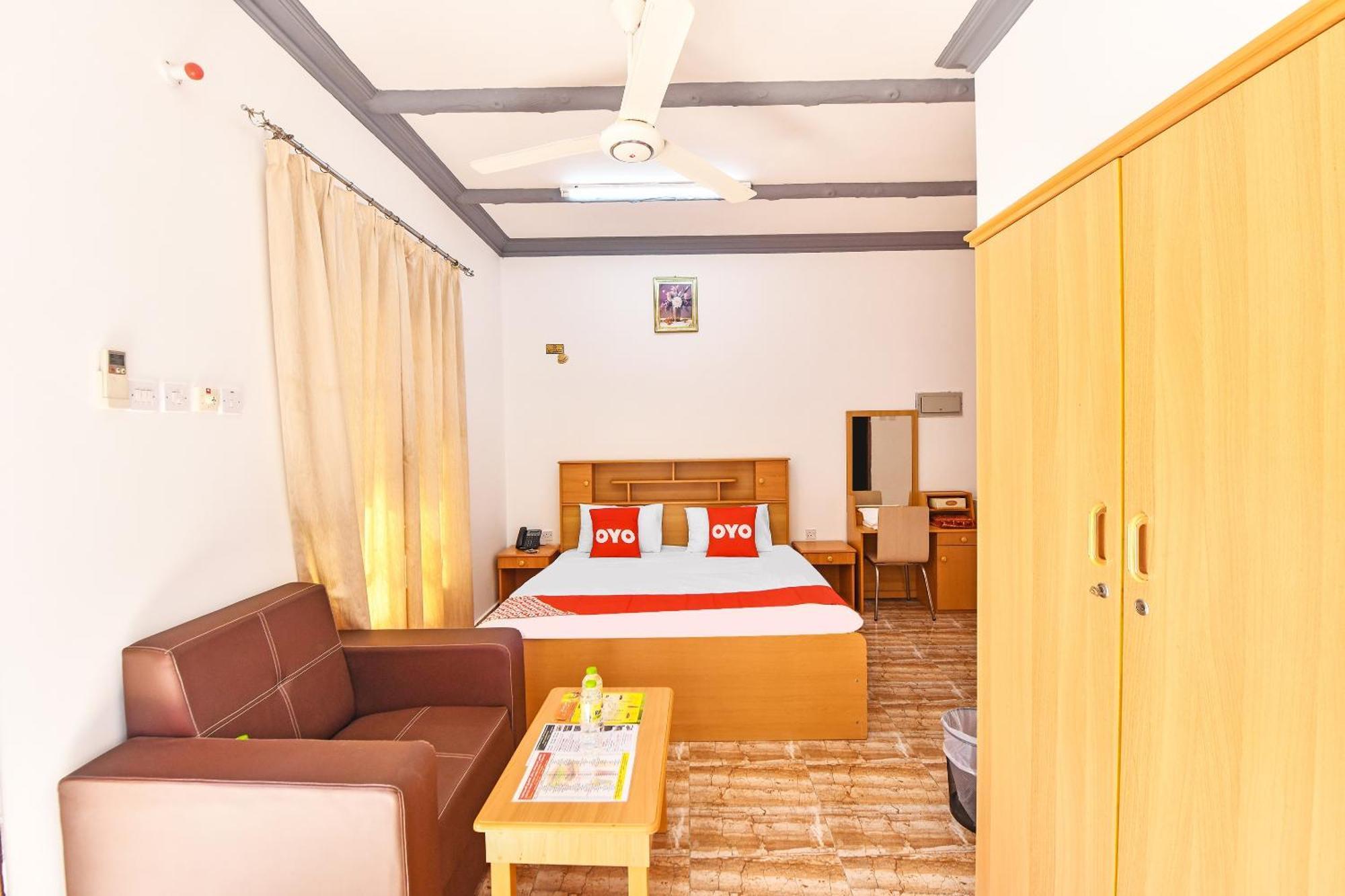 Oyo 138 Gulf Sand Motel Барка Экстерьер фото