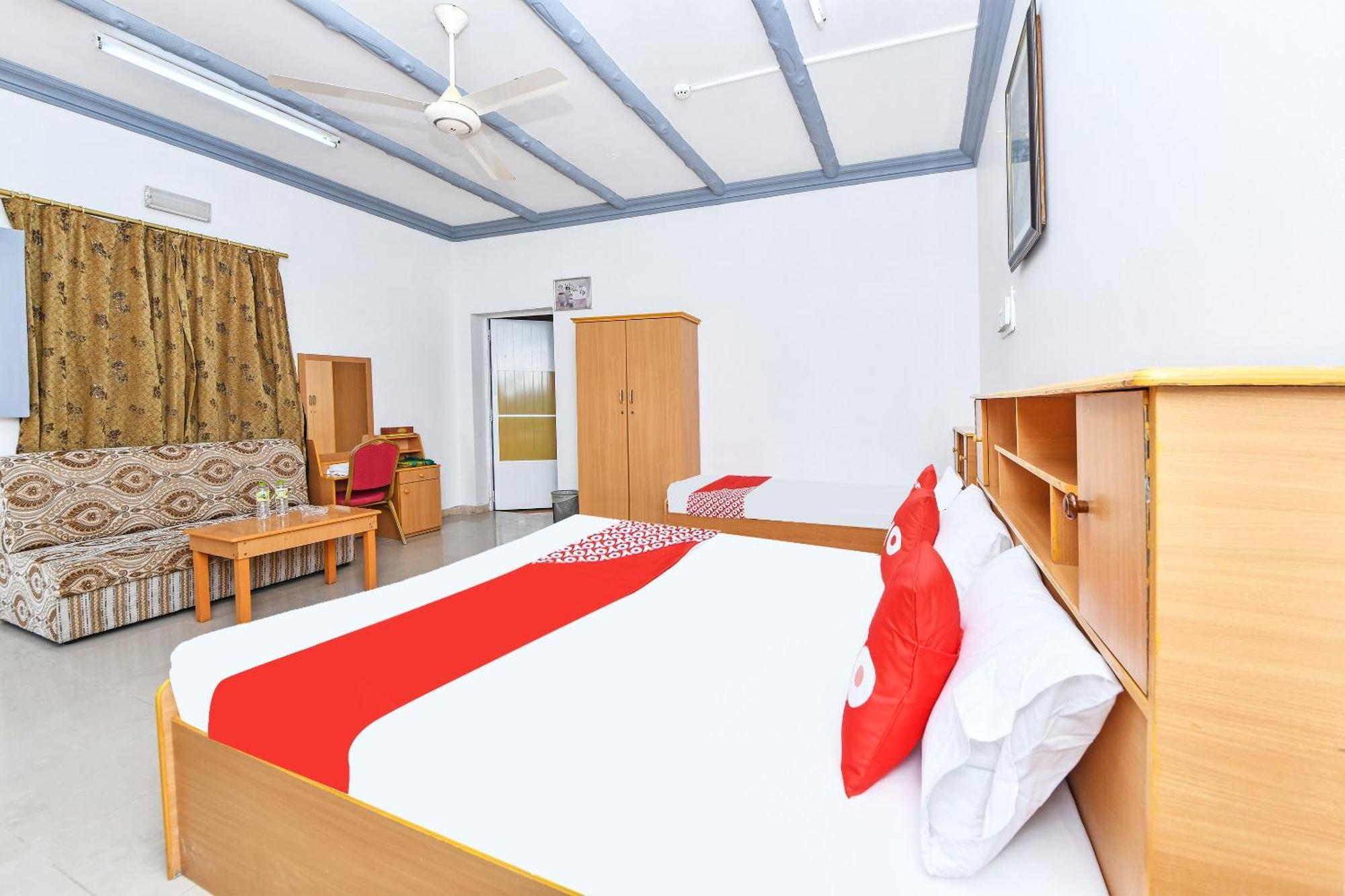 Oyo 138 Gulf Sand Motel Барка Экстерьер фото